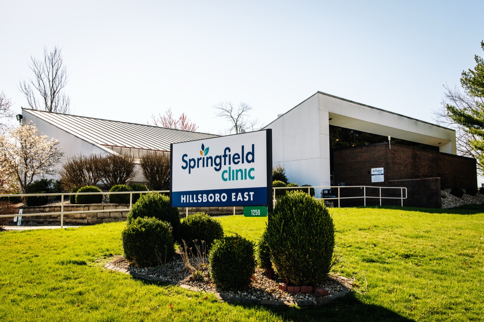 Springfield Clinic Hillsboro East Building exterior